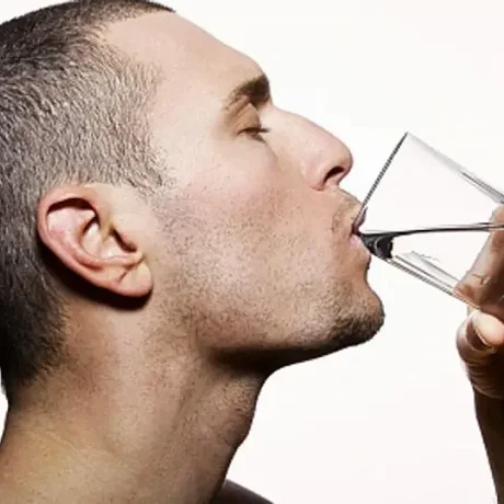 Enjuagar con agua con sal