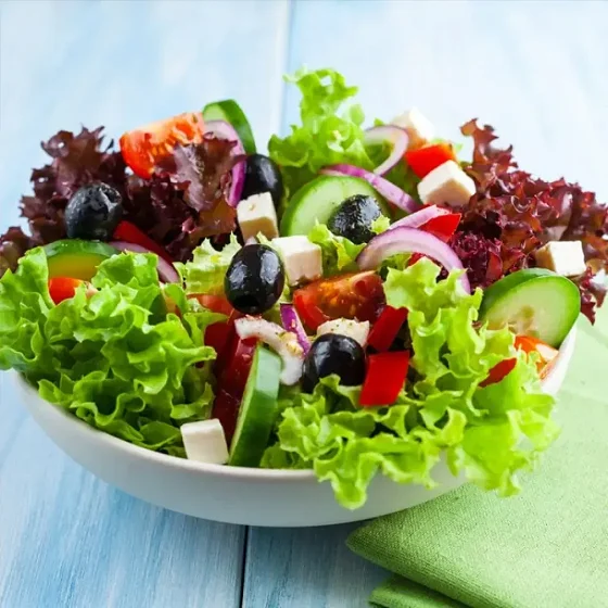 Una buena ensalada debe ser variada y colorida, ¿Por qué?