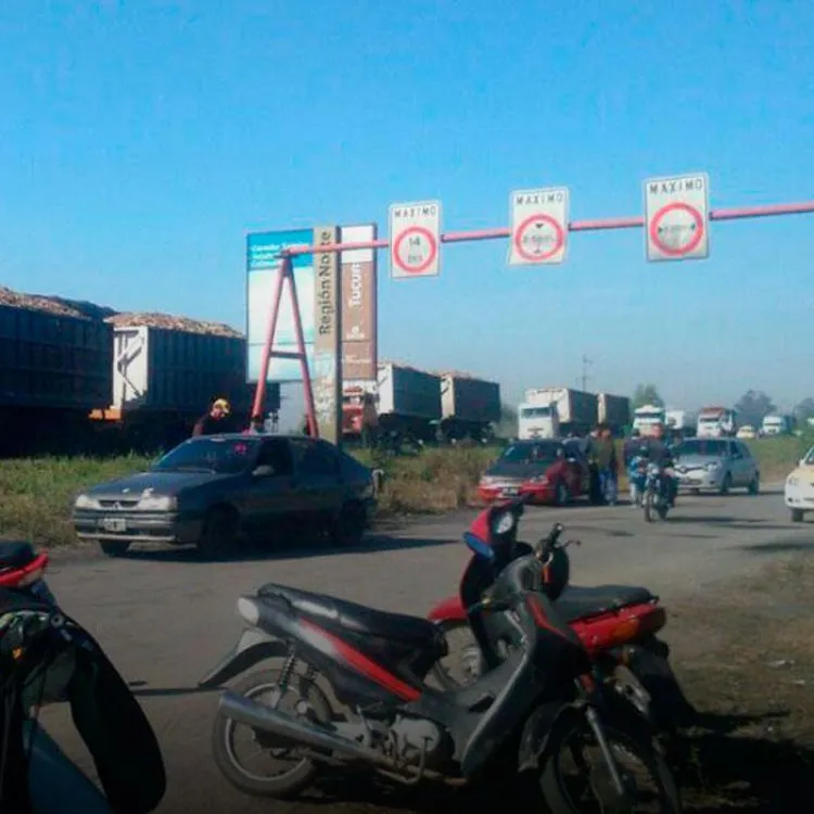 Se recomienda tomar caminos alternativos, ya que de lo contrario no podrán ingresar a la ciudad.