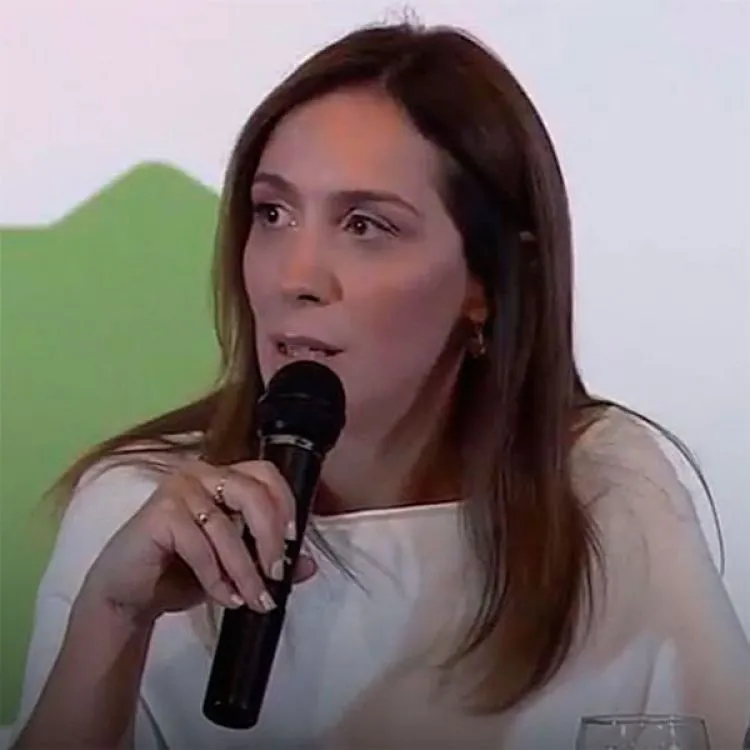 Vidal anunció adelanto de paritarias a docentes y plus a los que no adhirieron a los paros