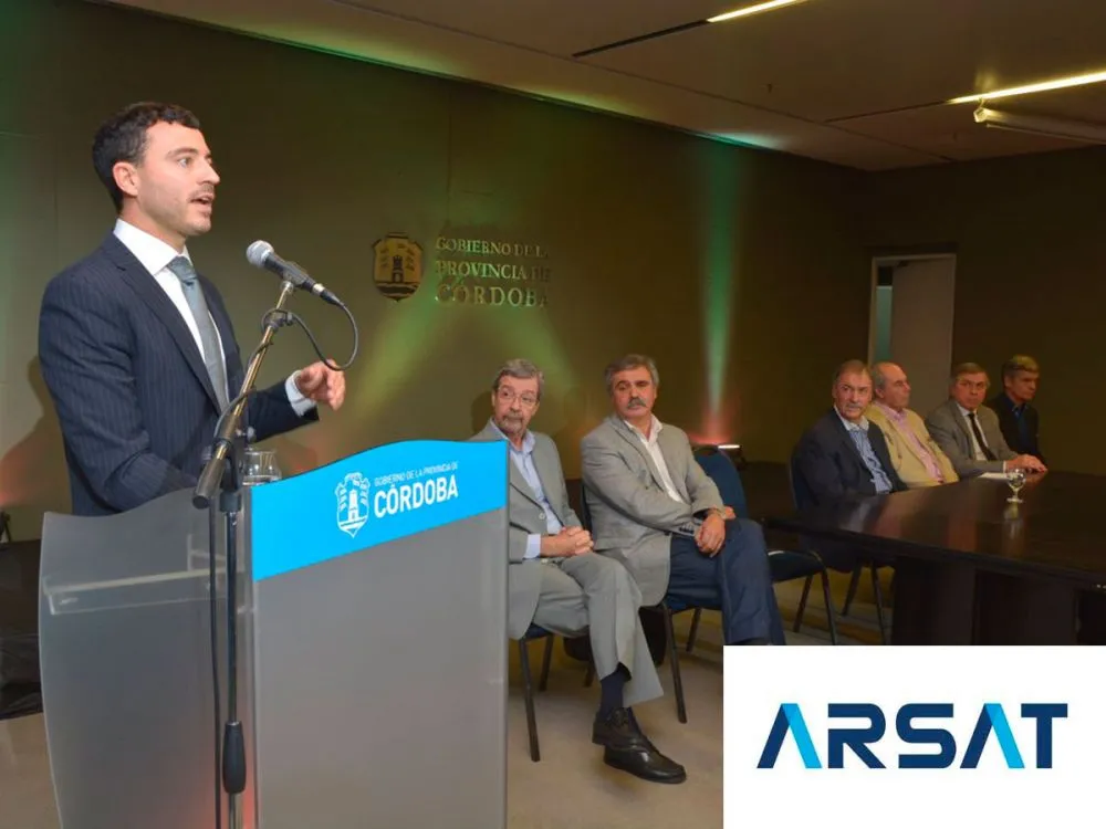 Arsat lleva la fibra óptica para internet a 107 localidades de Córdoba