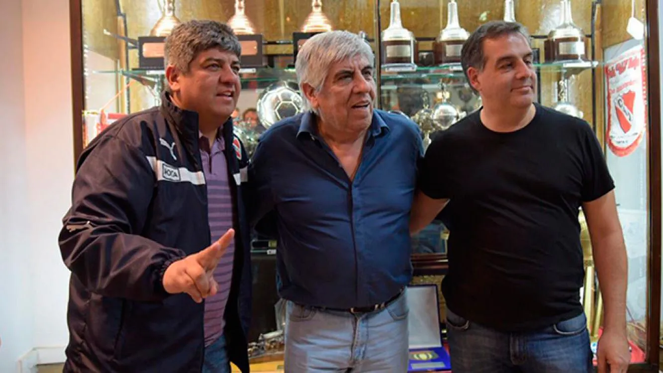 Moyano sigue como presidente de Independiente