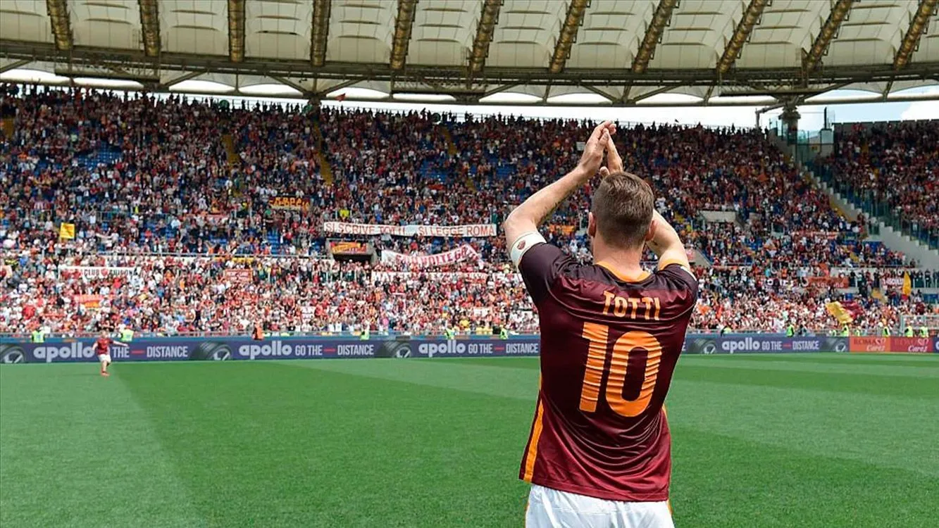 Francesco Totti, todo un emblema para la selección italiana, participó en la Conferencia Internacional de Deportes celebrada en Dubai.