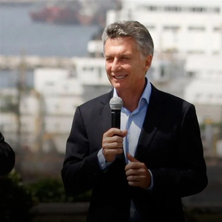 Macri tiene un día bastante movido, entre inauguraciones y reuniones con los sindicalistas.