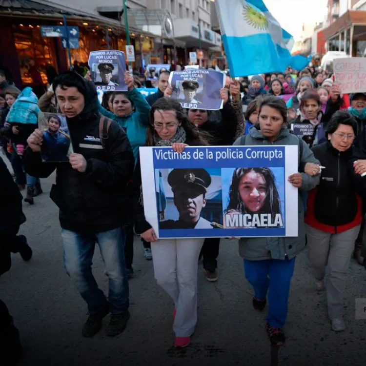 Tres policías permanecen detenidos e imputados de "encubrimiento agravado" y entorpecimiento de la Justicia en la investigación del caso Muñoz.