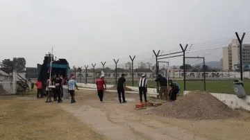 Obras en el estadio Doctor Luis Güemes.