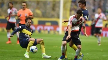 Alario hizo un gol y actuó de pivote en varias oportunidades