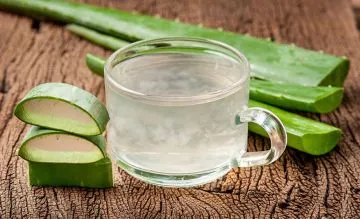 Jugo de aloe vera con limón