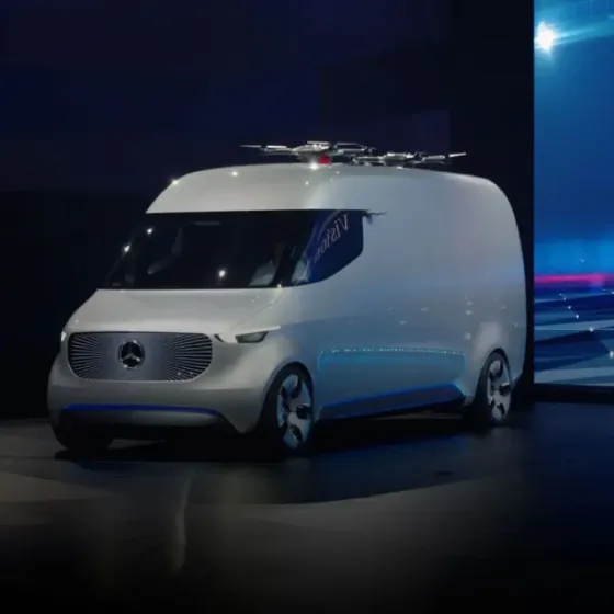 Mercedes-Benz presentó Vision, la van del futuro