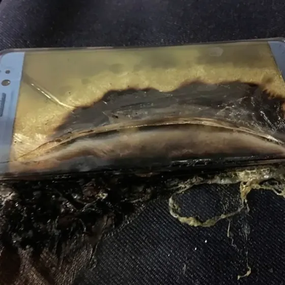 Samsung Galaxy Note 7: Fanáticos niegan a devolverlo aunque pueda explotar