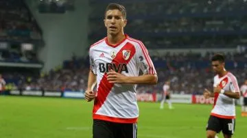 Nacho Fernández sufrió un desgarro frente al Emelec