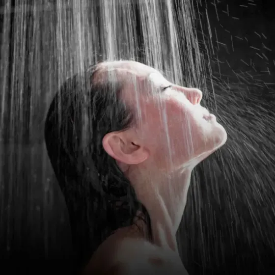Beneficios de la ducha con agua caliente y fría