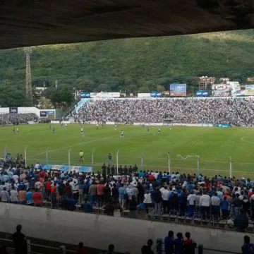 "Se pondrá énfasis en la prohibición del ingreso al estadio de los elementos de percusión, papelitos y globos", manifestó el Comité de Seguridad.