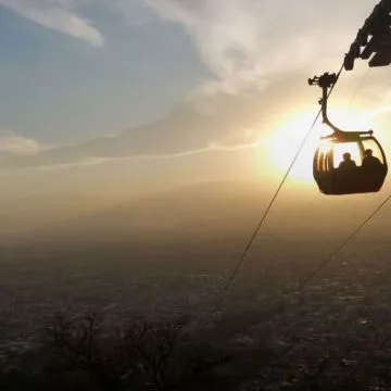 Como suele ocurrir en los fines de semana largos en nuestro país, las ciudades del interior son las más demandadas.