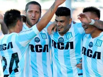 Racing venció 2-1 a Sarmiento.