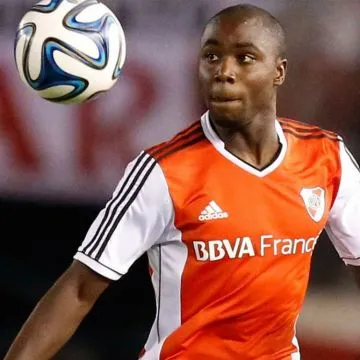 Éder Álvarez Balanta