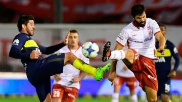 Con un penal sobre la hora, Huracán le complica el campeonato a Boca