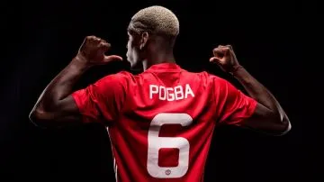 Pogba actualmente se encuentra jugando en el Manchester United, y se lo verá representando a Francia en el Mundial de Rusia 2018.