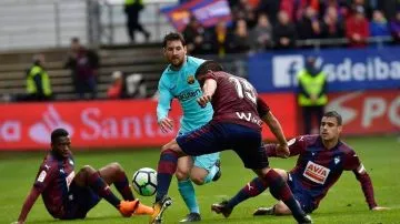 No convirtió, pero regaló una asistencia para el 1-0 de Luis Suárez, que representó su pase-gol N° 244 de su carrera.