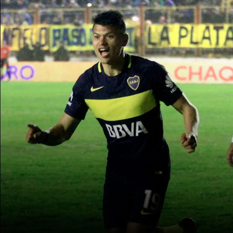 Con goles de Tevez y Bou, Boca fue contundente y le ganó al equipo paraguayo.