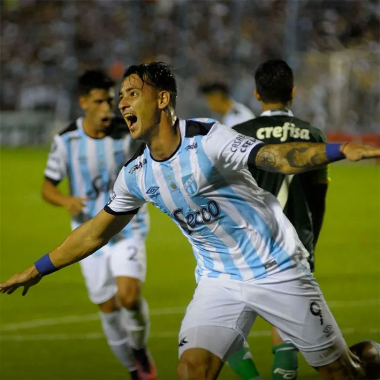 Atlético Tucumán visita a Peñarol por la Libertadores