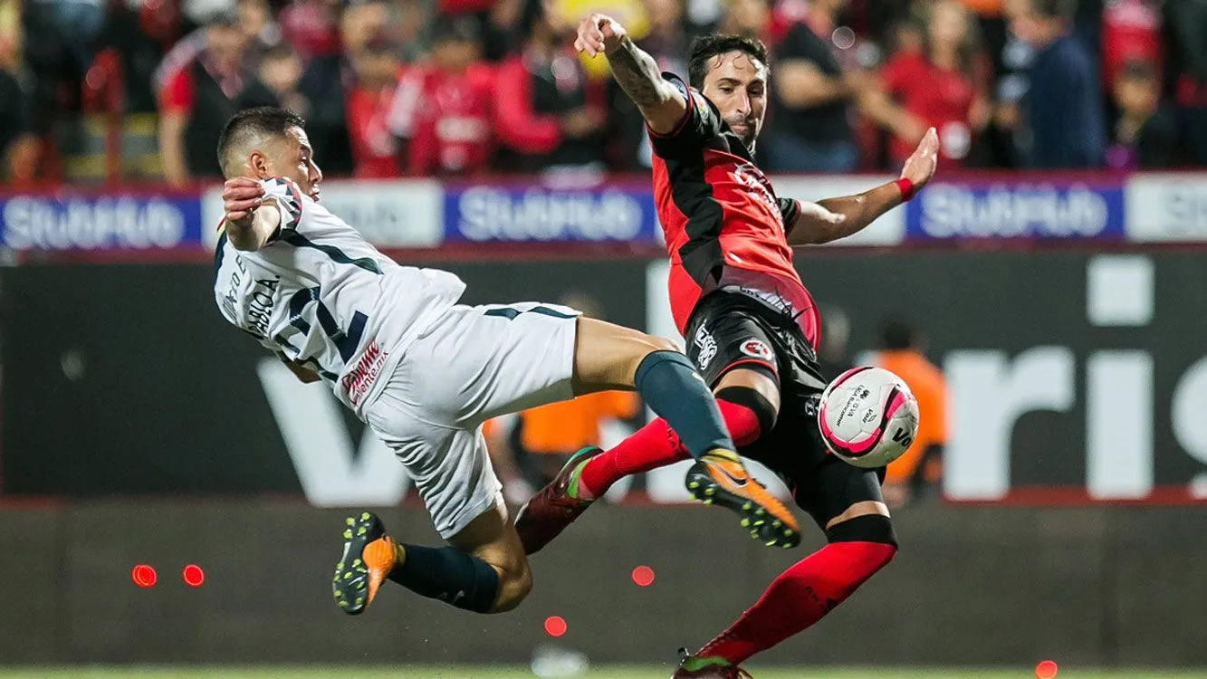 El santafesino, que emigró al fútbol mexicano tras su paso por el Canalla, no tiene decidido regresar al país y eso es el principal impedimento.