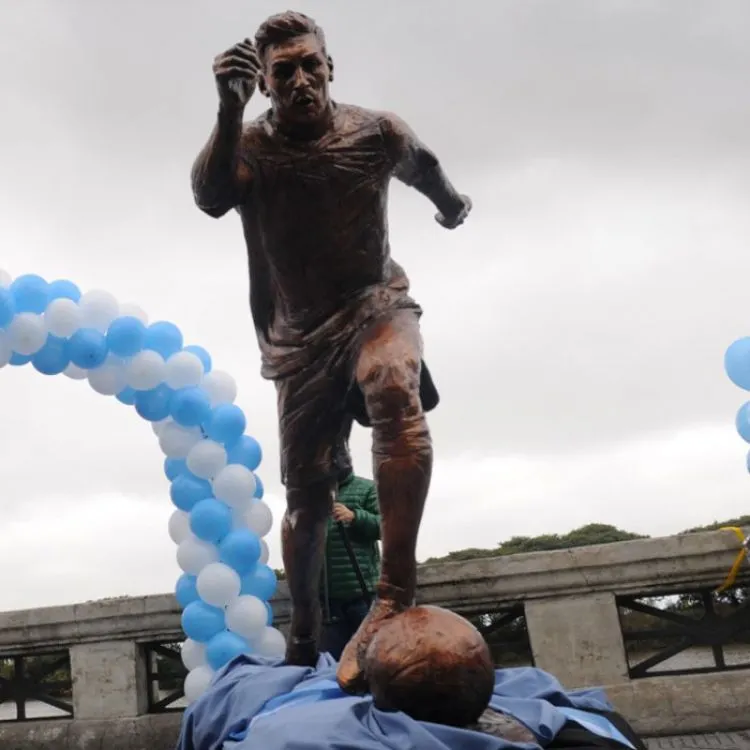 La nueva estatua de Messi