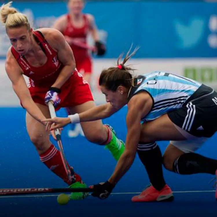 En el debut, Argentina cayó ante Estados Unidos por 2 a 1 y en su segundo encuentro superó por 4 a 0 a Japón.