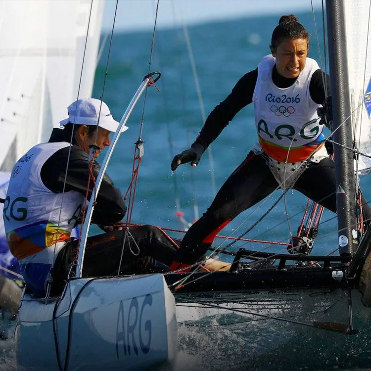 Santiago Lange y Cecilia Carranza Saroli, por el oro olímpico de vela